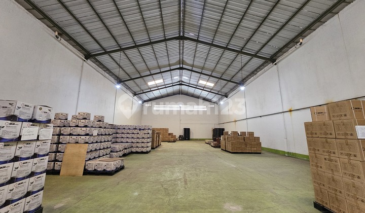 For Sale: 2-Story Warehouse Plus Office in Laksana Business Park Warehouse Complex