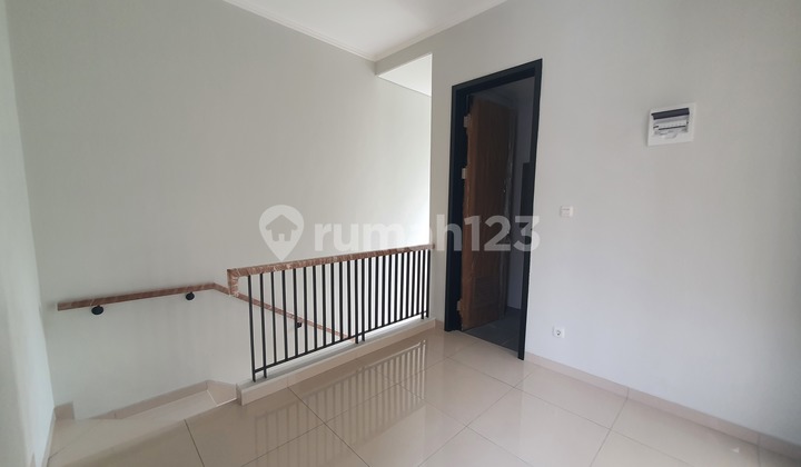 Disewa Rumah Hoek Di Fedora Park Suvarna Sutera Tangerang 2