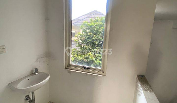 Di sewa ruko terrace 8 suvarna sutera 4