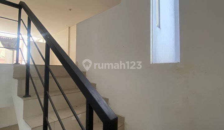 Di sewa ruko terrace 8 suvarna sutera 10