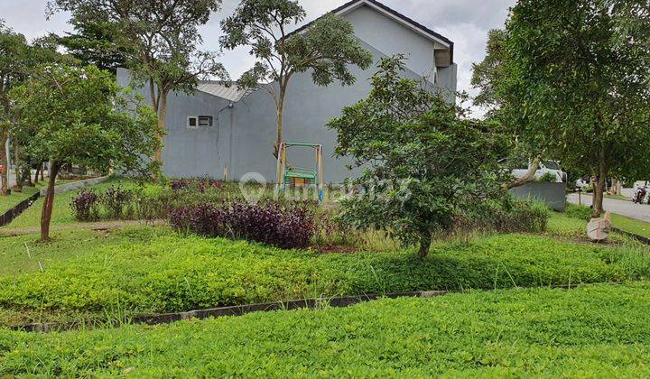 Sewa rumah 2 lantai bagus bersih rapi di Talaga Bestari cluster fluora Tangerang 10