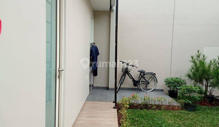 Rumah 2 Lantai Semi Furnish Siap Huni di Daru Suvarna Sutera 2