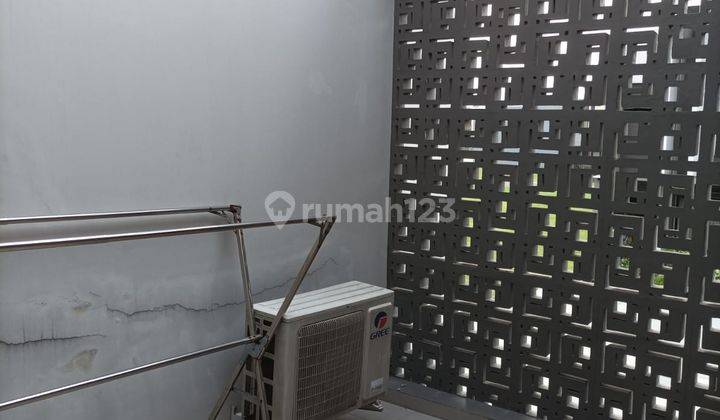 Rumah 2 Lantai Luas Full Furnished Siap Huni di Suvarna Sutera 2