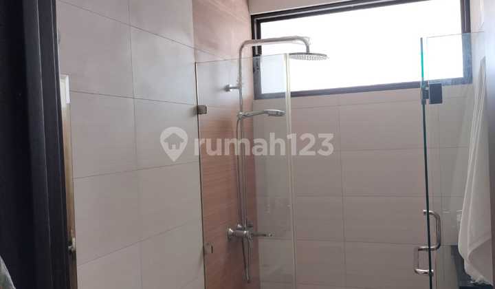 Dijual Rumah Cantik Full Furnish di Suvarna Sutera Status SHM Siap Huni 2