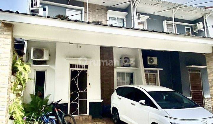 Dijual Rumah Rapi 2 Lantai Semifurnish di Taman Ubud Karawaci 1