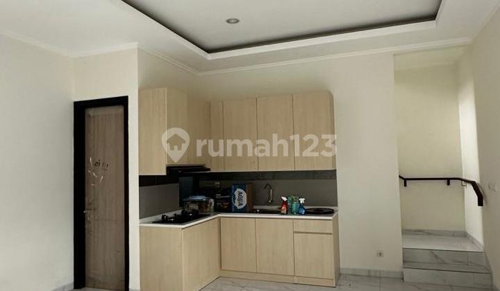 For Sale: Well-Maintained 2-Story House Ready to Occupy in Suvarna Sutera. 2