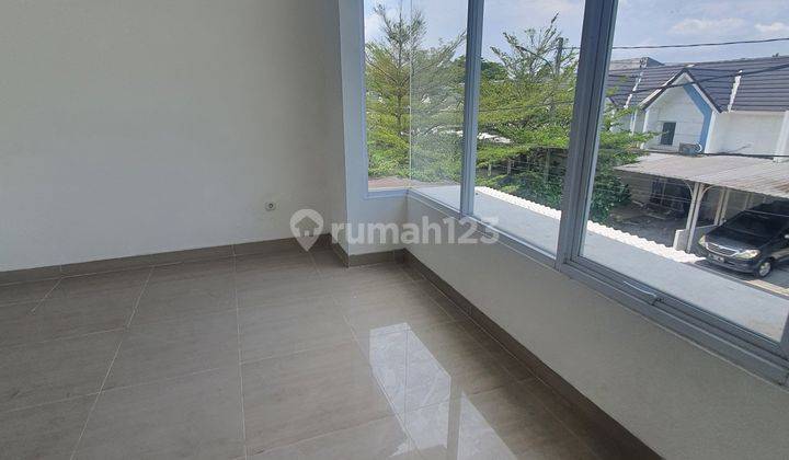 kamar tidur jual rugi rumah hoek cluster