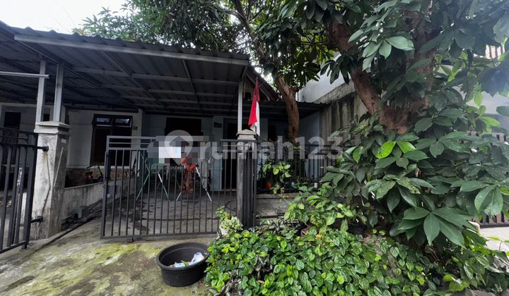 For Rent Furnished 2-Story House in Re Talaga Bestari Cluster Tangerang For Rent Furnished 2-Story House in Re Talaga Bestari Cluster Tangerang