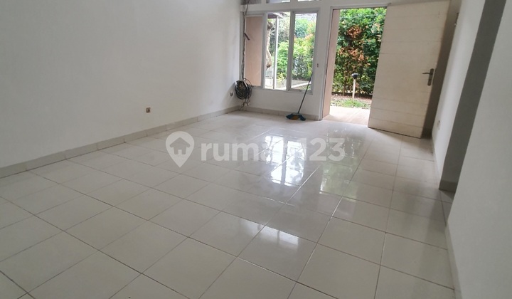 Disewa Rumah 2 Lantai Full Bangunan di Cluster Fluora Talaga Bestari Tangerang 2