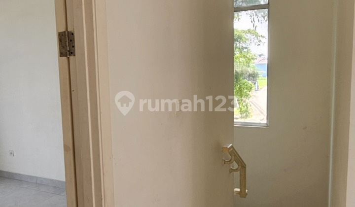 Dijual Rumah 2 Lantai Hoek View Danau Cantik di Lavon Swancity Cikupa 2