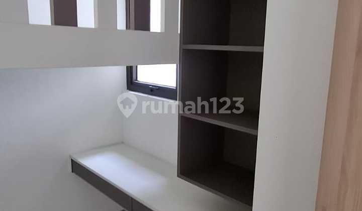 Disewa Rumah Semi Furnish di Daisan Lavon 3 Cikupa Tangerang