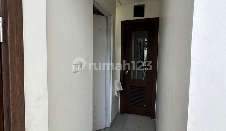 Dijual Rumah Rapi Terawat Kondisi Semifurnish di Suvarna Sutera 2