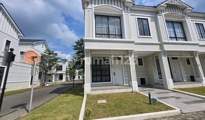 Sewa Rumah Hoek 2.Lt Cluster Citrine