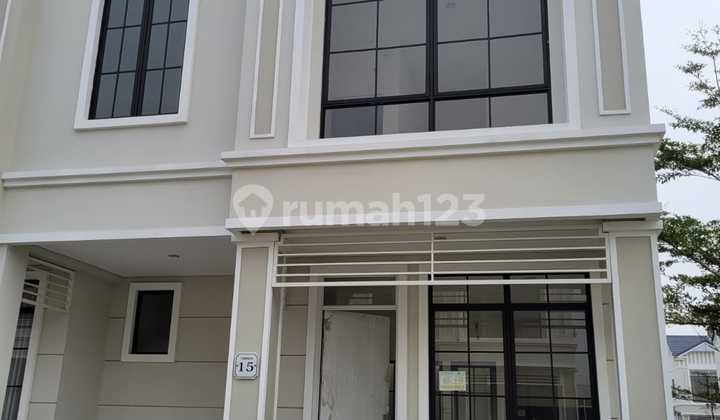 Disewakan Rumah Hoek Citrine Lavon 2 Bersih Terawat Siap Huni