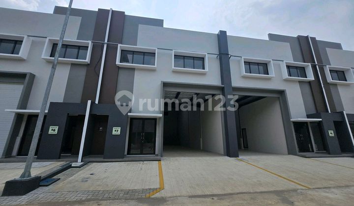 For Sale: Ready-to-Occupy Warehouse 15 Minutes to Soekarno-Hatta Airport, Tangerang City