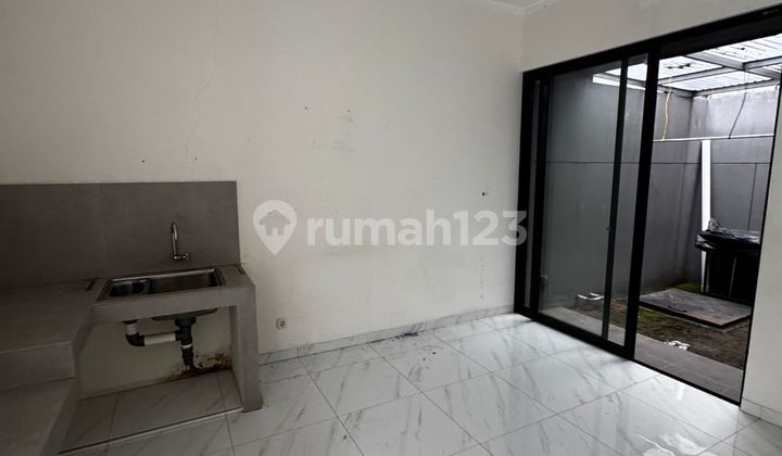 Sewa Murah, Rumah Bersih Rapi Terawat di Suvarna Sutera Ada AC Tiap Kamar 2