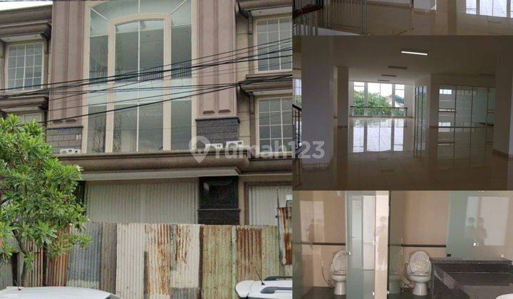 Rumah usaha/gedung di Jl. Raya Jemursari dijual 1