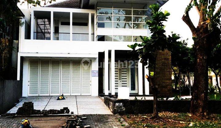 RUMAH DIAMOND HILL CITRALAND JALAN KEMBAR LUAS 368M2 BANGUNAN 2 LANTAI DENGAN 4 KAMAR TIDUR 2