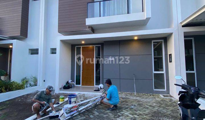 RUMAH CENTRAL PARK JUANDA DIMENSI 7.5X14,5 METER DENGAN 3KT, 2KM, SUDAH ADA 2 AC,PANTRY, KAMAR ART, HADAP SELATAN 1