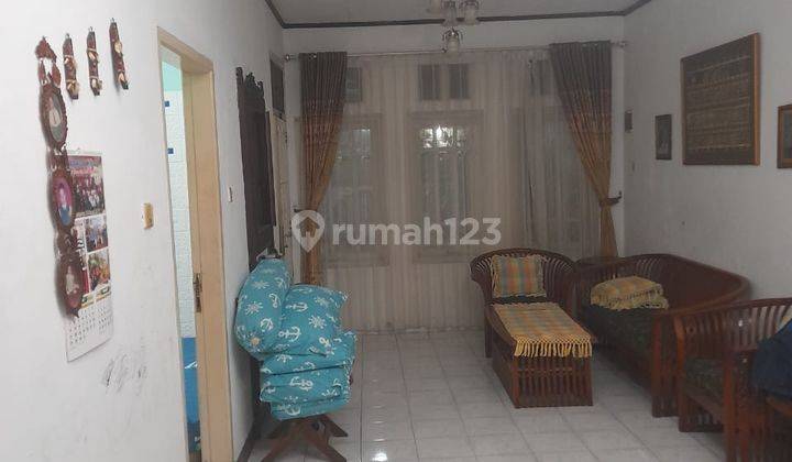 Rumah Rungkut Asri Timur Luas 200m2 Ada 5KT Dekat Pintu Tol 2