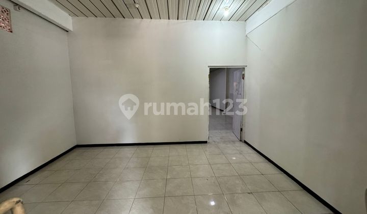 Ruko Raya Semolowaru Near untag, perbanas, hospital Width 7x20 meters 2-story building 2