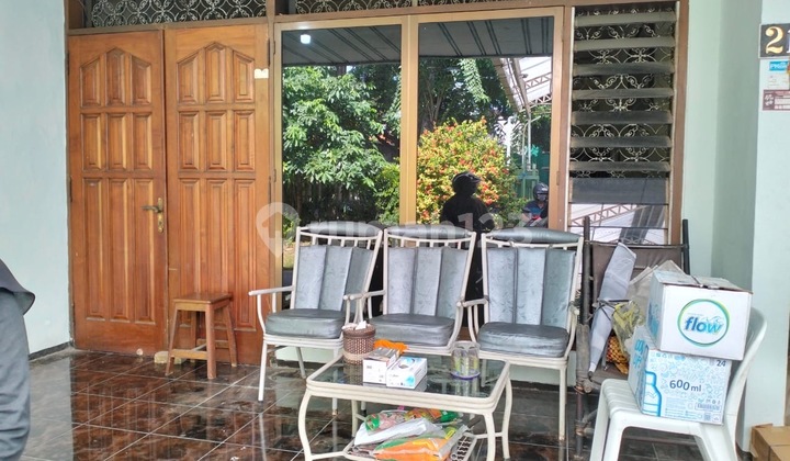 RUMAH JALAN SLAMET COCOK BUAT HOMESTAY, KOST, KULINER LEBAR 15X35 METER ADA 6 KAMAR TIDUR 2