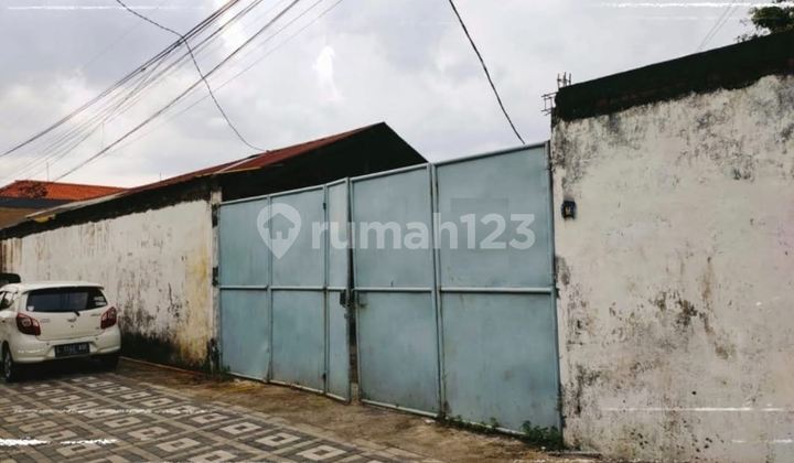 Gudang Workshop dikemlaten karangpilang kebraon luas 736m2 hansa 20 meter ke raya Mastrip