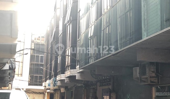 RUKO KEMBANG JEPUN DIMENSION 4.5X15 METER 4-STORY BUILDING