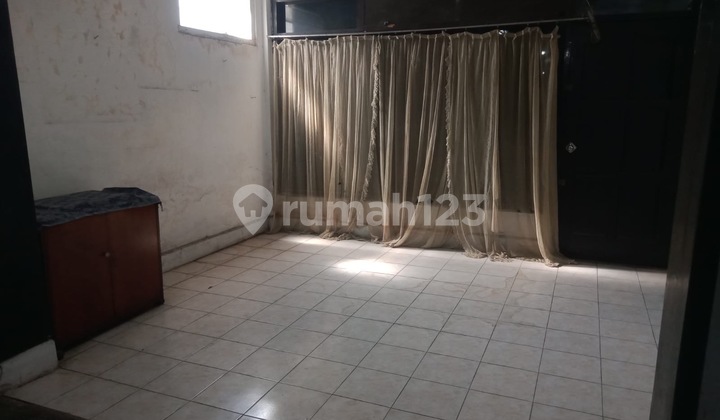 RUMAH JALAN SULAWESI DIMENSI 12X35 METER COCOK BUAT CAFE, KANTOR,KLINIK 2