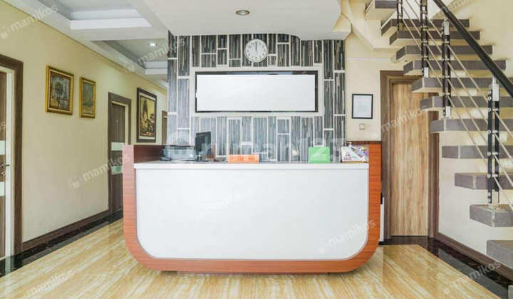 Guest House Kost Eksklusif di Gayungsari dental 18 kamar Bangunan 4 lantai okupansi 100% 2