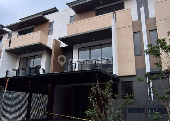 Jual Cepat Rumah 3 Lantai Cluster Kiyomi The Zora Bsd City 2