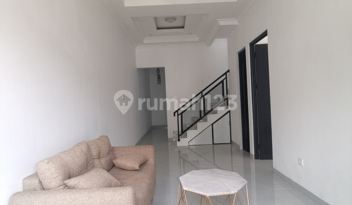 Dijual Rumah Bangunan Mandiri 2 Lantai Kencana Loka BSD City 2