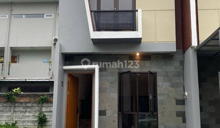 Sudah Renovasi Rumah 2 Lantai Kencana Loka BSD City 1