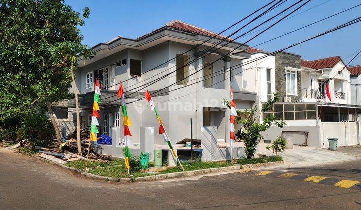 Hook Rumah 2 Lantai Perumahan Sektor 1G Gading Serpong 1