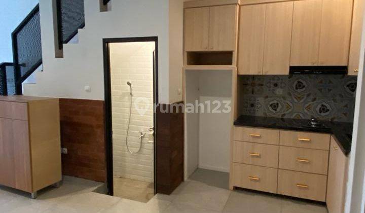 Sudah Renovasi Rumah 2 Lantai Kencana Loka BSD City 2