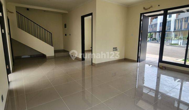 Hook Rumah 2 Lantai + Attic Room Cluster Strozzi Symphonia Gading Serpong