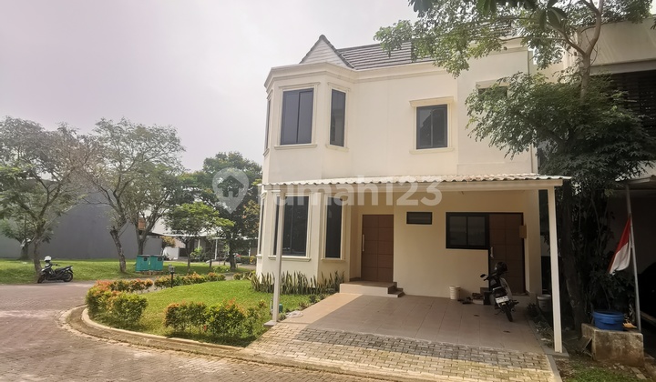 For Sale 2-Story Corner House in Prestigia Eminent Cluster, BSD City 2