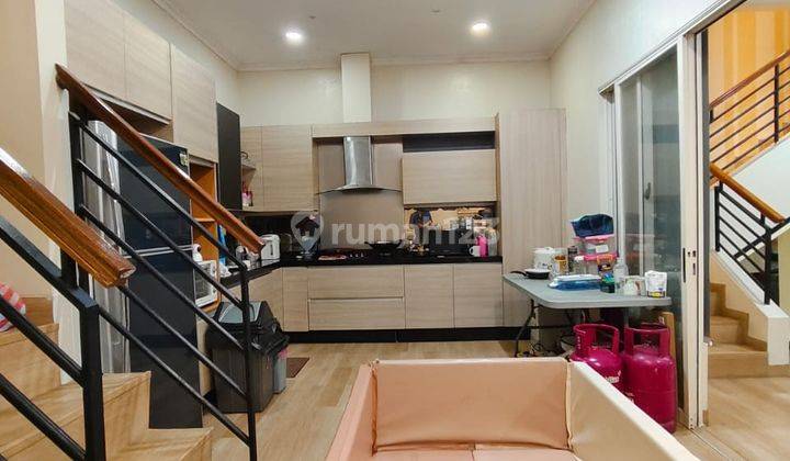 Sudah Renov Rumah 2 Lantai Cluster Canary The Spring BSD City 2