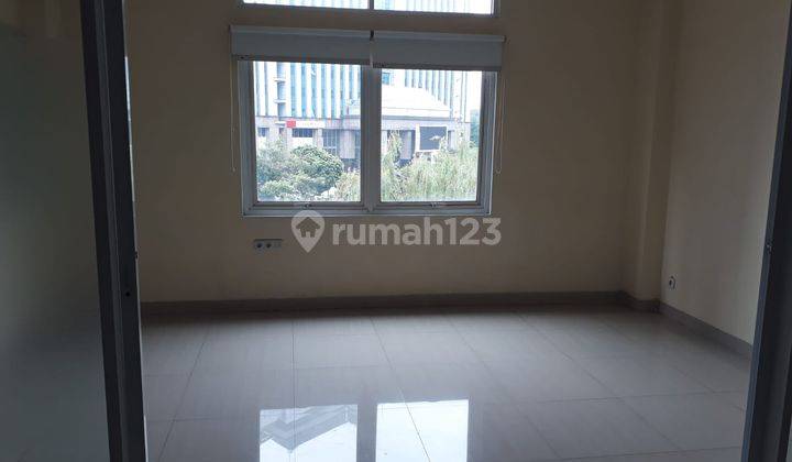 Sentra Niaga Puri Indah Lokasi Depan Hook Timur 7