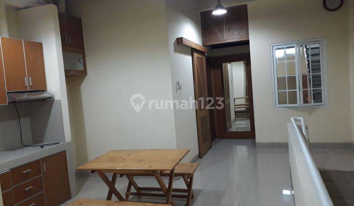 Sentra Niaga Puri Indah Lokasi Depan Hook Timur 10