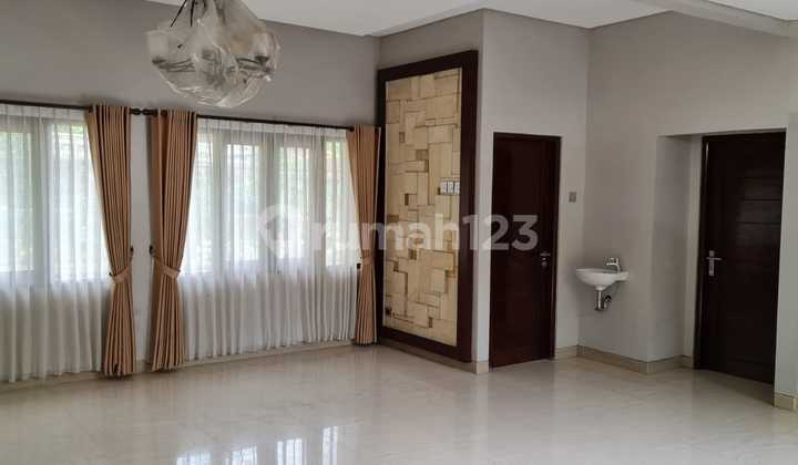 Villa Asri dan Sejuk di Turi, Sleman 10