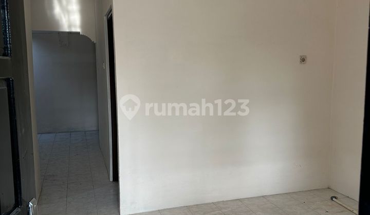 Minimalist House in Housing Complex on Jl Damai (Jakal Km7.5) 2