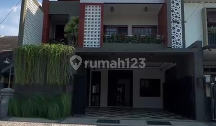 Luxury House Near Jogja Bay/Near Maguwoharjo Stadium, Sleman