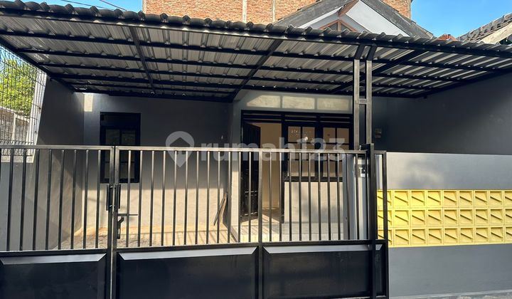 Rumah Minimalis Dalam Perumahan Di Jl Damai (jakal Km7,5)