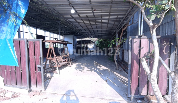 Charming House by the Main Road/Asphalt in Tembi, Sewon Bantul Charming House by the Main Road/Asphalt in Tembi, Sewon Bantul