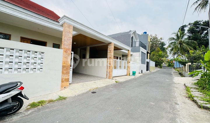 Rumah Baru Dekat Kampus Uii Jakal Km13 2