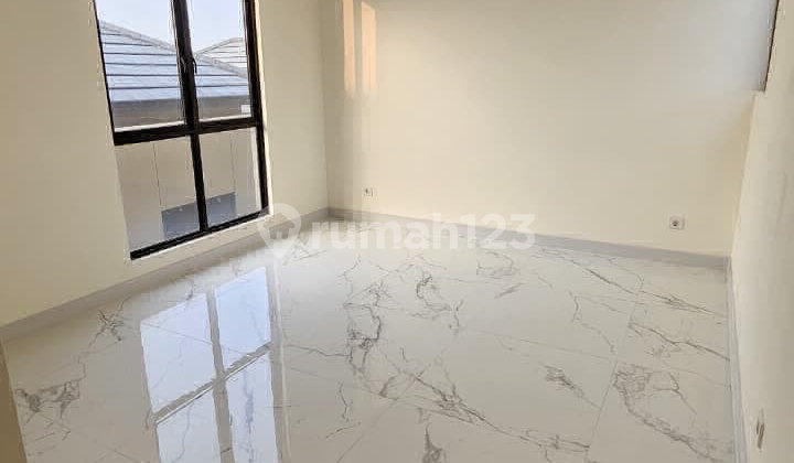 Perum Asya Komp JGC Jakarta Timur Rumah  2