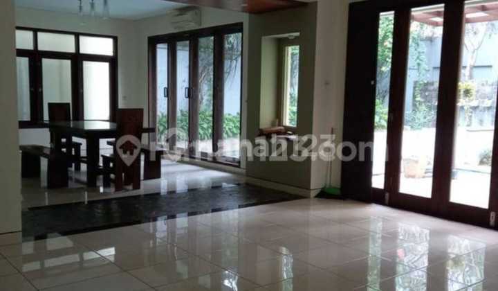 Disewakan Rumah Mewah super nyaman tenang dan aman lokasi Komp. Patra Kuningan, Jakarta Selatan. 2