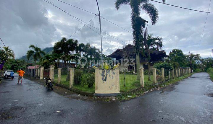 Rumah Dengan Konsep Villa Dengan view Gunung Lokon 3