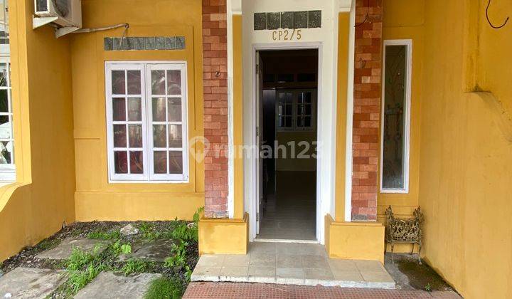 Rumah Hunian Di Komplek Perumahan 1